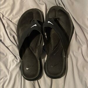 Nike Women's Black Flip-Flop Sandals with White Logo